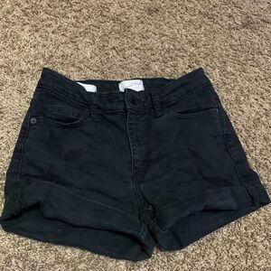 Cute black comfortable denim jeans !